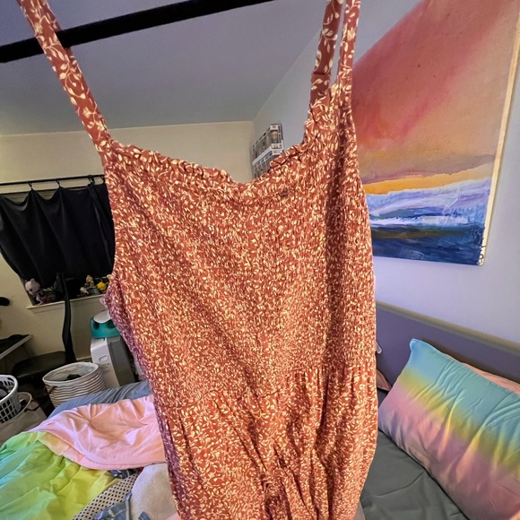 Old navy romper - Picture 1 of 4